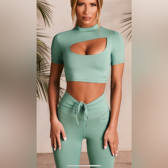 NWOT Bo + Tee Slinky Workout Set in Green - Picture 1 of 7